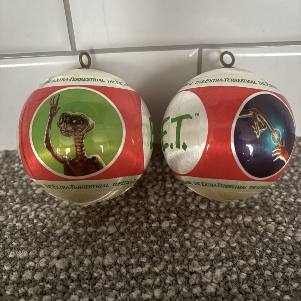 1982 ET Ornaments Universal City Studios 3 Round Christmas Satin Ball X2